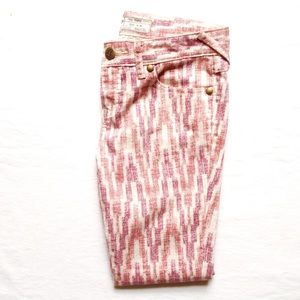 Free People • cropped Jeans with tribal pattern